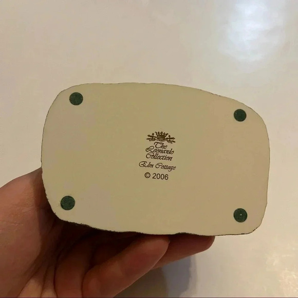 Leonardo Cottages Elm Cottage 2006 In Box - Picture 9 of 12